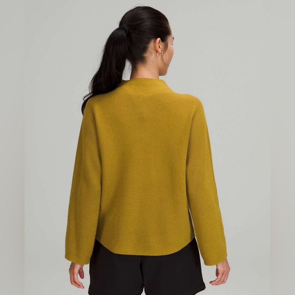 LULULEMON Boxy Cotton-Blend Sweater size XS/S in Auric Gold - Picture 4 of 14